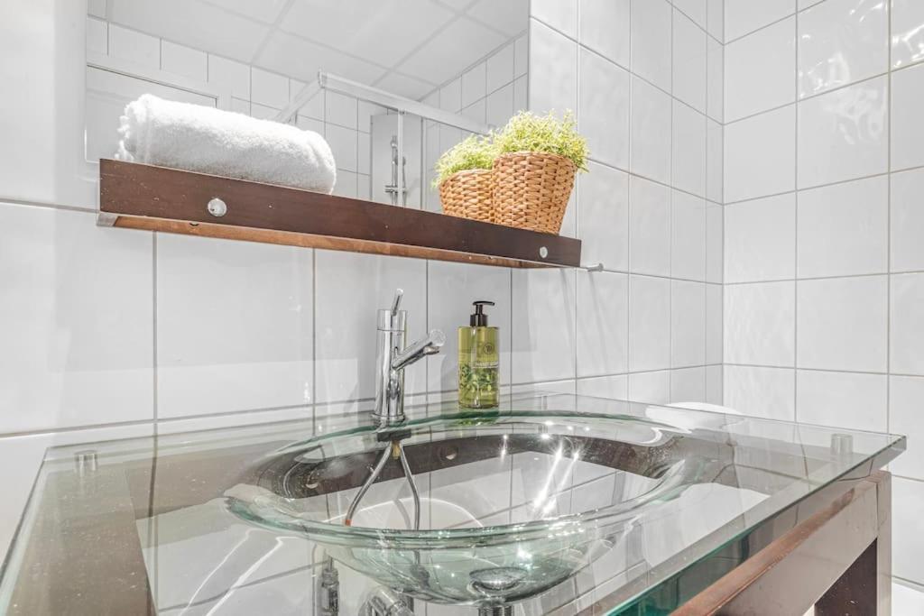 Ocean-View Haven: Take A Swim From Your Window! Μπέργκεν Εξωτερικό φωτογραφία