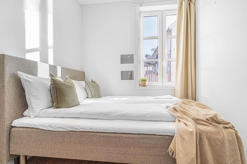 Ocean-View Haven: Take A Swim From Your Window! Μπέργκεν Εξωτερικό φωτογραφία